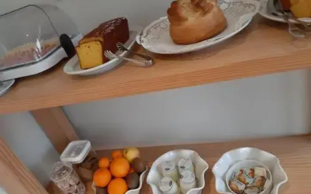 Feira Hostel & Suites