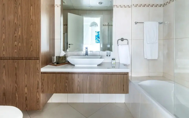 Warm & Spacious 2BR in The Famous Dubai Marina