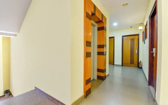 Fabhotel Royal Residency