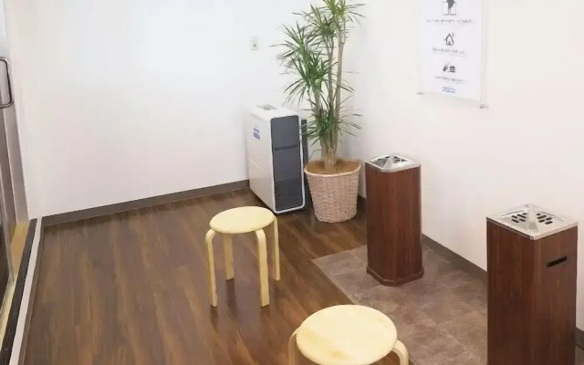 Sauna & Capsule Hotel Hollywood - Caters to Men