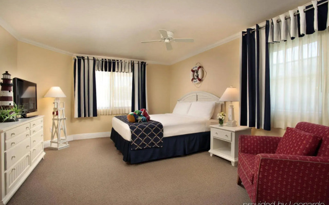 Pismo Lighthouse Suites