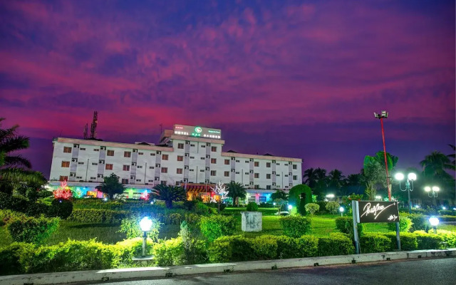 Naz Garden