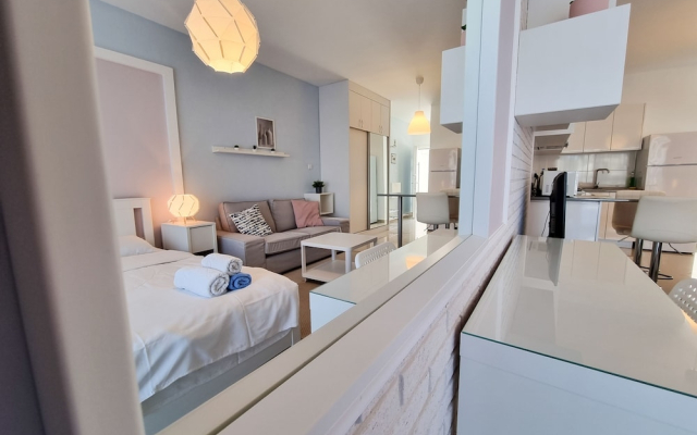 Tiberius Pool Apartments