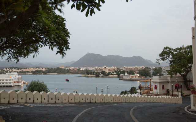 Taj Fateh Prakash Palace