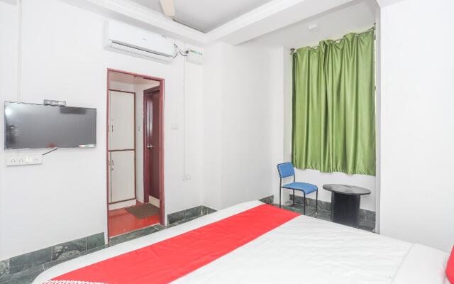 OYO 15358 Hotel Townhall