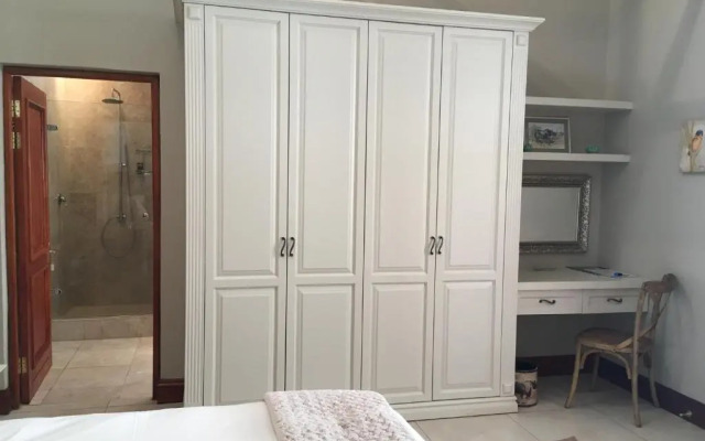 The Courtyard at La Loggia