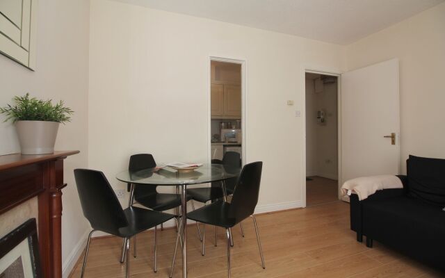 South City Centre Apartment