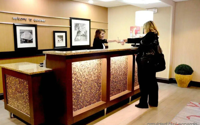 Hampton Inn Denver-International Airport