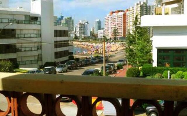 Planet Punta del Este Hostel