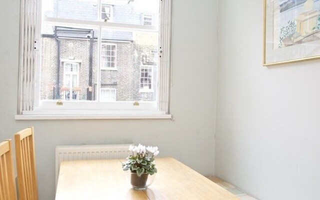 A Place Like Home - Lovely Flat in Pimlico Area