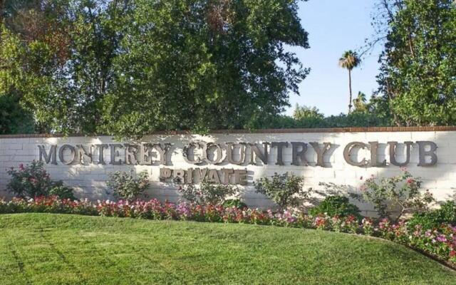 Private Country Club Condo on awesome golf course!