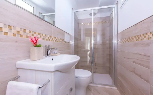 Serena 1 in Alassio With 2 Bedrooms and 2 Bathrooms