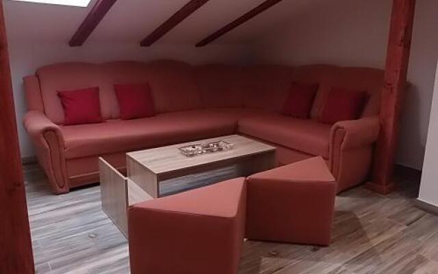Apartment Cajt