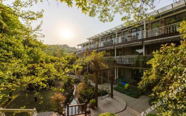 珑璟心情民宿(西湖林语店)