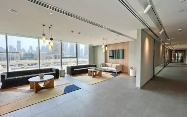 SuperHost - Downtown Delight 2BR Apt Opposite Burj Khalifa