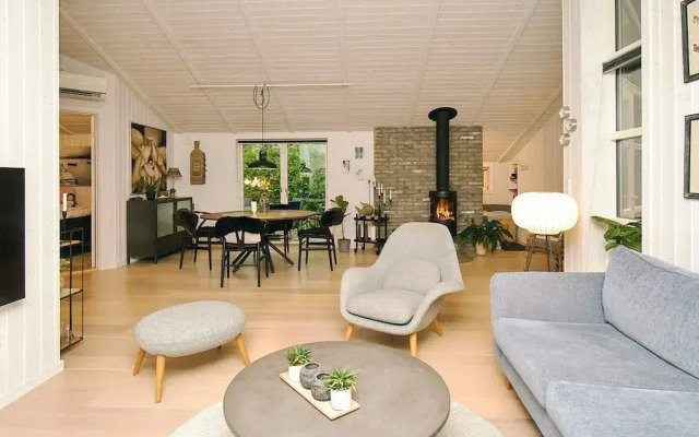 5 Star Holiday Home in Gilleleje