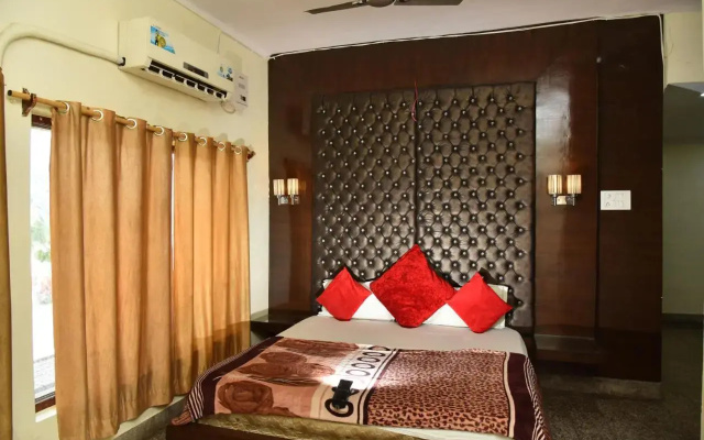 Hotel Ganga Basin
