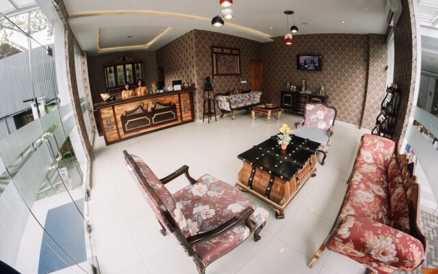 Summer Quest Hotel