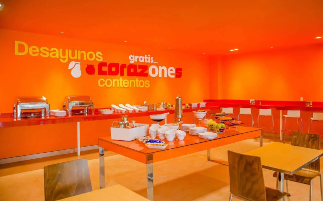 One Monclova Hotel