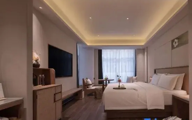 Pinman Xi Hotel (Shaoyang High-Speed Railway Station & Weiyuan Square Branch)