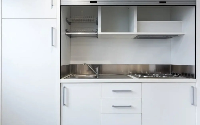 Clean Studio Flat - Camberwell! 2c