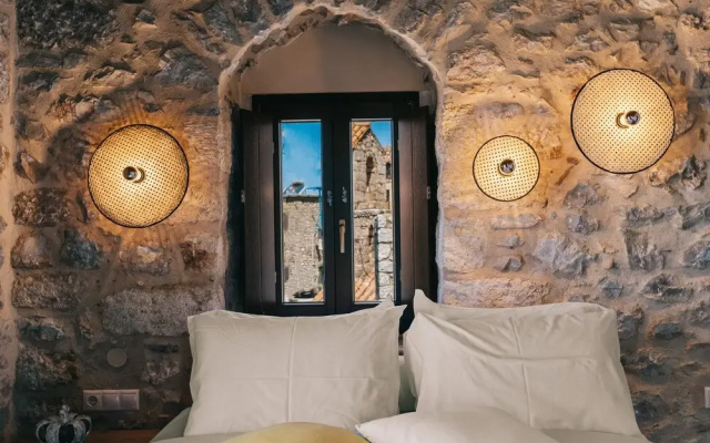 Pyrgos Towers