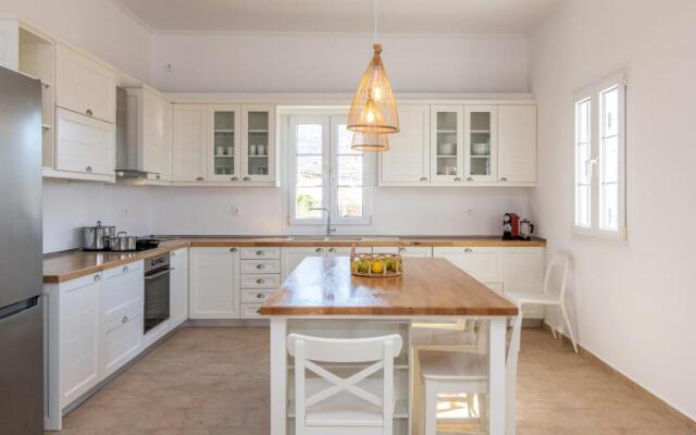 Pi Villa - SeaView & Entire 3BDRM villa