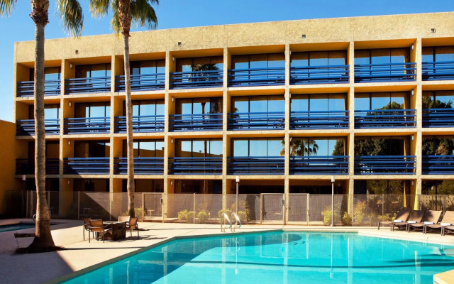 Four Points by Sheraton Phoenix North