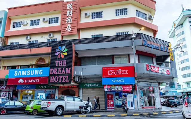 OYO 89735 The Dream Hotel