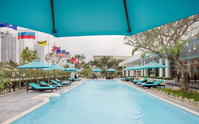 Flora Beach Hotel & Spa