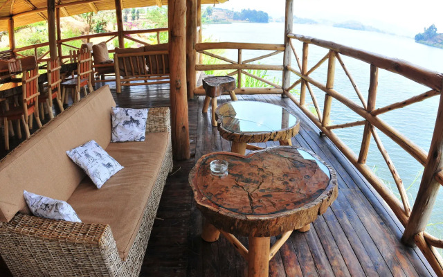 Lake Bunyonyi Rock Resort