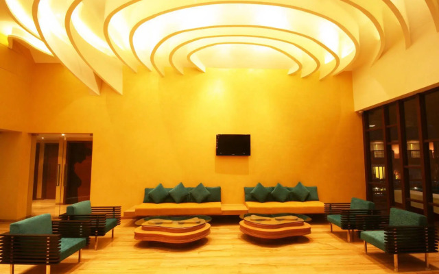 The Golden Crown Hotel & Spa, Colva