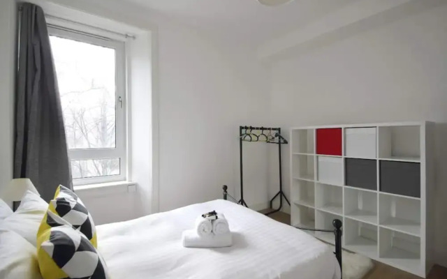 Modern Apartment in the Heart of Edinburgh