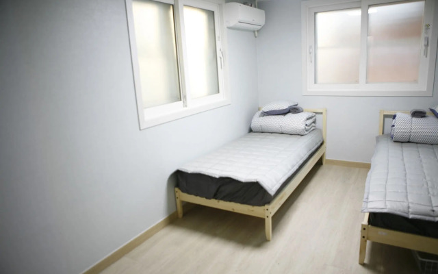 Twin Rabbit Guesthouse