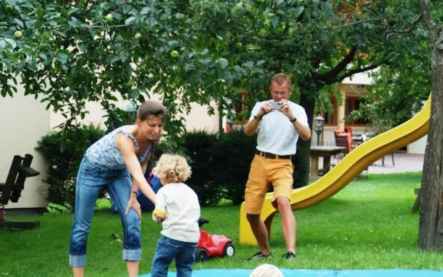 Landhaus & Appartementhaus Haussteiner