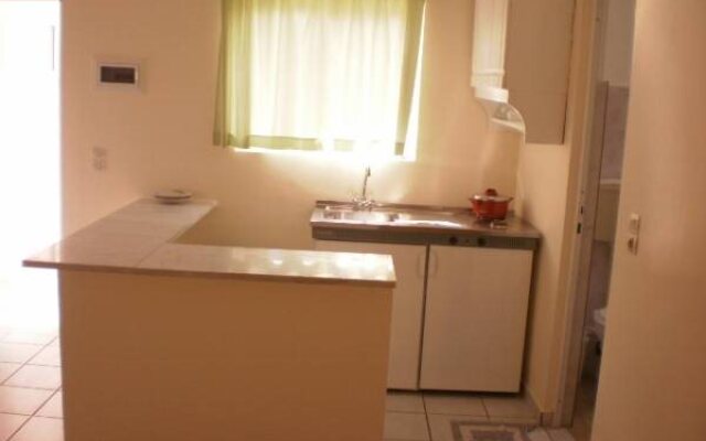 Odyseas Studios - Near Lourdas Beach