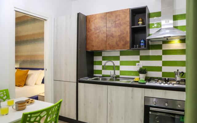 Mira Naples Apartment II