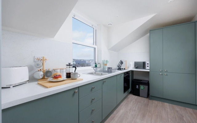 Luxury Penthouse 2 bed Apartment