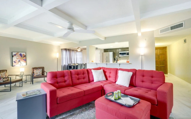 Albuquerque Home w/ Hot Tub + Putting Green!