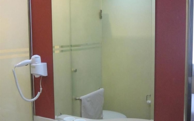 Hanting Hotel Fuzhou Wuyi Square Branch – Bathroom – Fuzhou