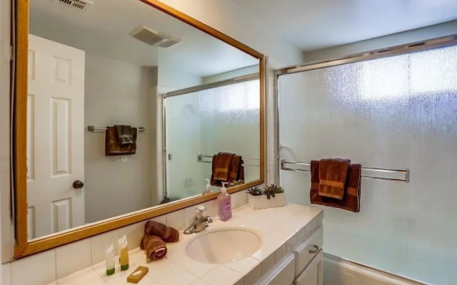 Beach Style 3 - 6 Br Home