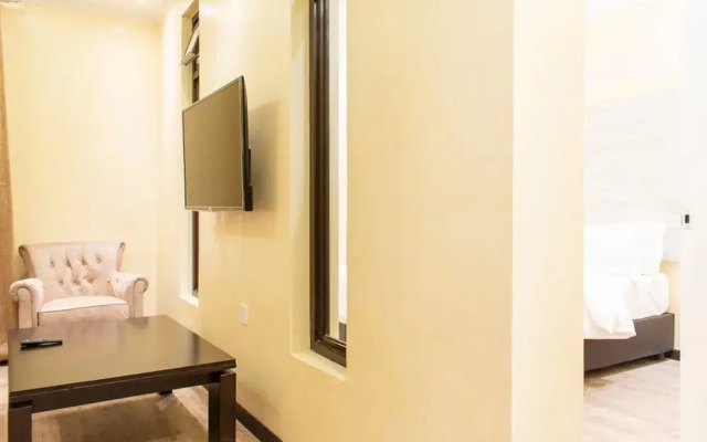 Zebu Lodge And Luxury Hotel