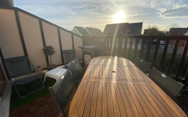 Flat With Balcony 7min From The Beach