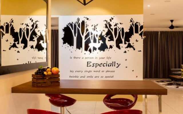 Southwest Designer's Suite by D Imperio Homestay