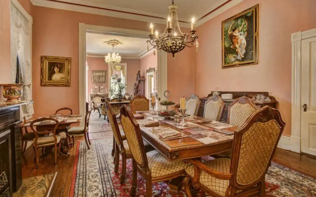 McMillan Inn Bed and Breakfast