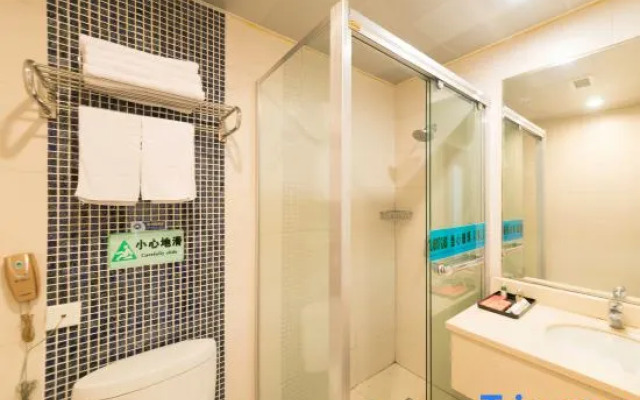 Yancheng Hotel