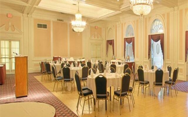 The Queensbury Hotel