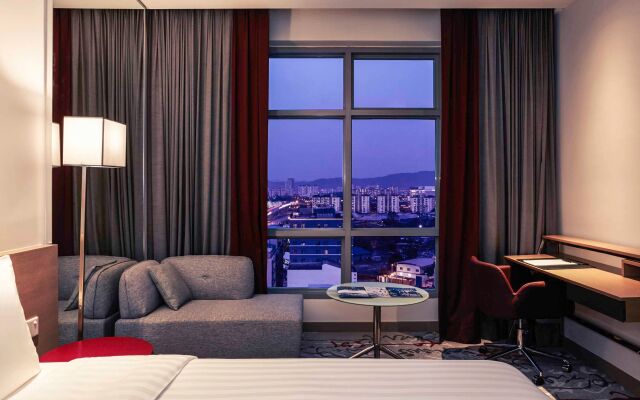 Mercure Kuala Lumpur Shaw Parade