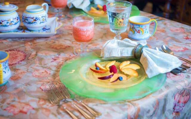 Villa Marco Polo Bed and Breakfast Inn