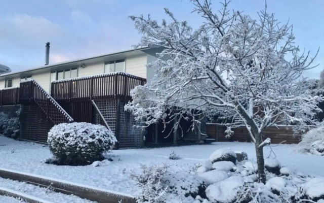 Tui's Lookout - Ohakune Holiday Home